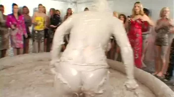 Going For Gold In The Mud Screencap 69 on sinx.preview.netperv.com