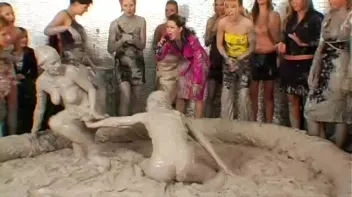 Going For Gold In The Mud Screencap 74 on sinx.preview.netperv.com