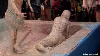 Double Dose Of Mud In Your Face Screencap 33 on sinx.preview.netperv.com