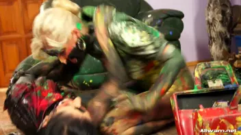 Extreme Makeover! Screencap 102 on sinx.preview.netperv.com