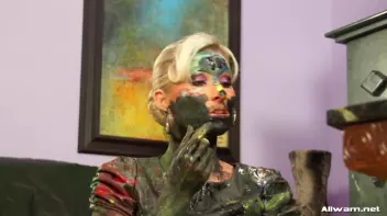 Extreme Makeover! Screencap 111 on sinx.preview.netperv.com