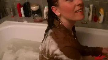 Rub-A-Dub Leony In The Tub Screencap 79 on sinx.preview.netperv.com