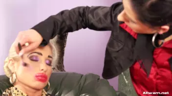 Extreme Makeover! Screencap 31 on sinx.preview.netperv.com