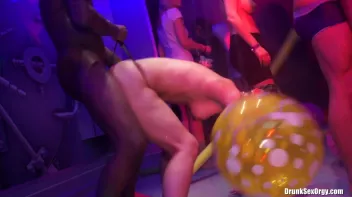 International Summer Lovin' Part 6 - Shower Cam Screencap 56 on sinx.preview.netperv.com