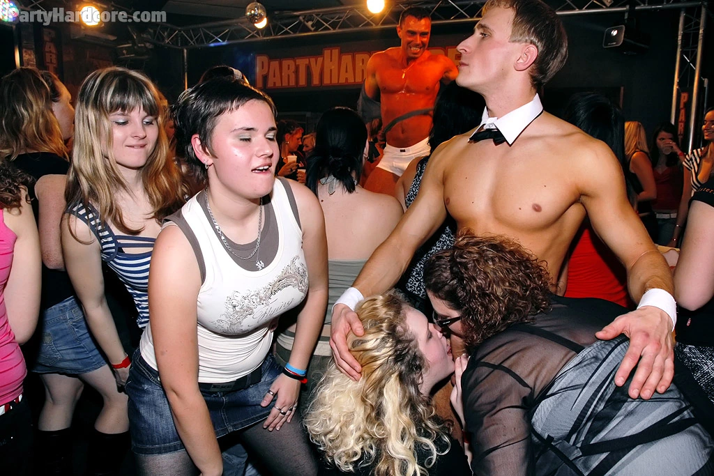 Party Hardcore Vol. 34 Part 2 on sinx.preview.netperv.com