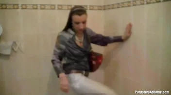 Get Cozy With Morgan In The Tub Screencap 37 on sinx.preview.netperv.com