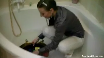 Get Cozy With Morgan In The Tub Screencap 68 on sinx.preview.netperv.com