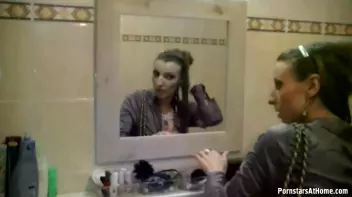 Get Cozy With Morgan In The Tub Screencap 73 on sinx.preview.netperv.com