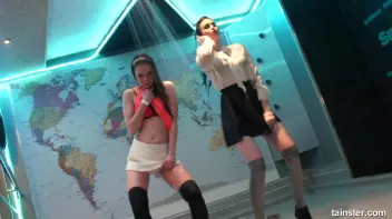 Sweet amateur honeys go wet Screencap 53 on sinx.preview.netperv.com