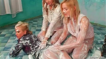 Out Of Control Lotion War Screencap 52 on sinx.preview.netperv.com