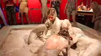 Mudpit of Love Screencap 25 on sinx.preview.netperv.com