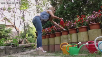 Looking For Help ... Finding A Cutie ... Getting In Touch ... Going Inside ... Getting Milked ... Being Happy ... Screencap 11 on sinx.preview.netperv.com