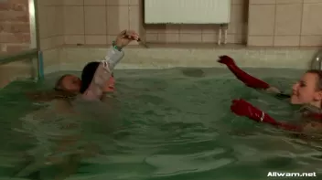 Glamorous Pool Babes Screencap 103 on sinx.preview.netperv.com