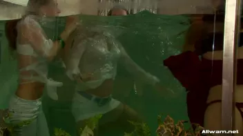 Glamorous Pool Babes Screencap 104 on sinx.preview.netperv.com