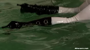 Glamorous Pool Babes Screencap 111 on sinx.preview.netperv.com