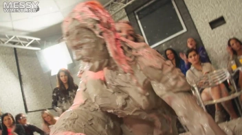 Muddy Wrestling: Raging Regina vs.The Cinnamon Buns Screencap 56 on sinx.preview.netperv.com