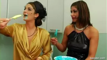 Fluorescent Goo Food Fight Screencap 4 on sinx.preview.netperv.com