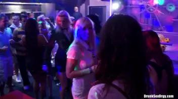 International Summer Lovin' Part 1 - Hardcore Cam Screencap 1 on sinx.preview.netperv.com