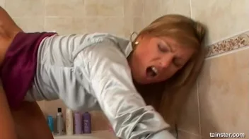 Let's All Just Get OFF Screencap 22 on sinx.preview.netperv.com