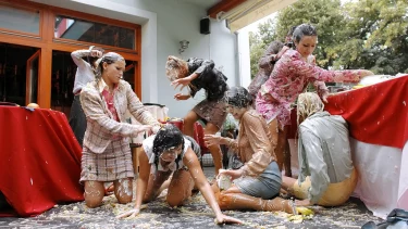 Latest deal - Buffet Babes go Bonkers!