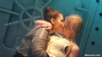 Shower Showdown! Screencap 18 on sinx.preview.netperv.com