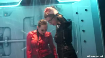 Shower Showdown! Screencap 42 on sinx.preview.netperv.com