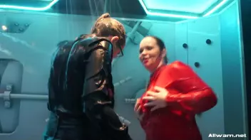 Shower Showdown! Screencap 47 on sinx.preview.netperv.com