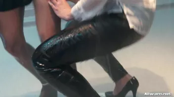 Shower Showdown! Screencap 59 on sinx.preview.netperv.com