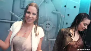 Wetness everywhere and happiness guaranteed Screencap 45 on sinx.preview.netperv.com