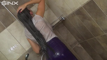 Lathering Her Lustrous Locks Screencap 65 on sinx.preview.netperv.com