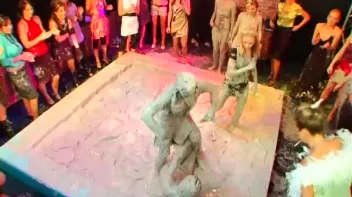 Hair-Pulling, Face-Planting Mud Rumble Screencap 90 on sinx.preview.netperv.com