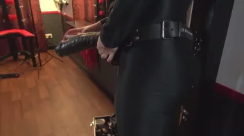 Der große Strapon in meinen Händen - Solo Screencap 18 on sinx.preview.netperv.com