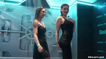 Showing Off In The Showers Screencap 13 on sinx.preview.netperv.com