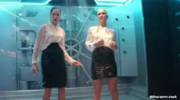 Showing Off In The Showers Screencap 65 on sinx.preview.netperv.com