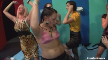 Bikini Beach Balls Part 3 - Cam 1 Screencap 21 on sinx.preview.netperv.com