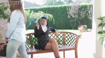 Mess With Queen Bee Celine And Prepare For Some Hardcore Pissin' And Rippin' Screencap 3 on sinx.preview.netperv.com