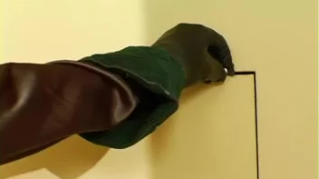 The Man Under the Stairs Screencap 3 on sinx.preview.netperv.com