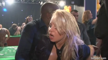 Gash Gamblers Part 2 Screencap 109 on sinx.preview.netperv.com