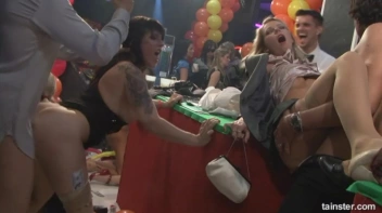 Gash Gamblers Part 2 Screencap 73 on sinx.preview.netperv.com