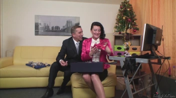 Celine Noiret - Piss On This Slutty Secretary Screencap 5 on sinx.preview.netperv.com