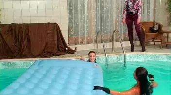 Staying Cool by the Pool Screencap 53 on sinx.preview.netperv.com