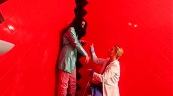 The Wet Tank Screencap 14 on sinx.preview.netperv.com