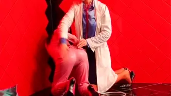 The Wet Tank Screencap 34 on sinx.preview.netperv.com