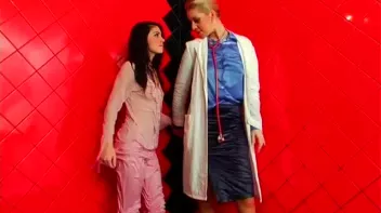 The Wet Tank Screencap 44 on sinx.preview.netperv.com