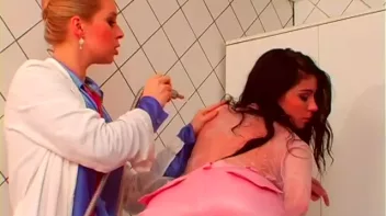 The Wet Tank Screencap 49 on sinx.preview.netperv.com