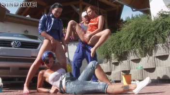 Crazy Car Service Cuties, Customer Care Chicks & Drive-In-Piss Power At Your Service! Let's Make Porn Great Again! Screencap 28 on sinx.preview.netperv.com