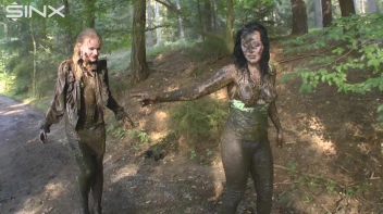 A Fiery Catfight In The Forest Screencap 44 on sinx.preview.netperv.com