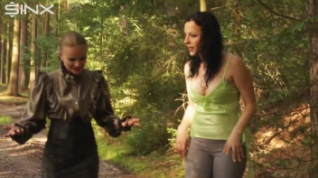A Fiery Catfight In The Forest Screencap 6 on sinx.preview.netperv.com