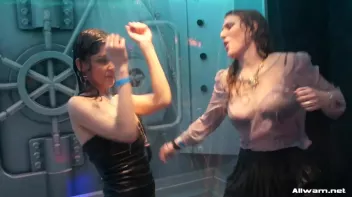 Livin' It Up Wetlook Style Screencap 56 on sinx.preview.netperv.com