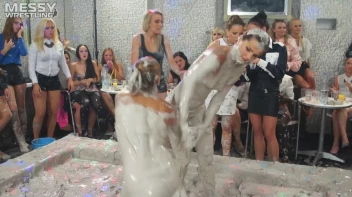 Messy Wrestling: Mud Bunnies Beast it Out In The Ring! Screencap 33 on sinx.preview.netperv.com